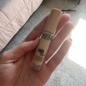 Makeup Forever HD Skin Concealer in shade 2.1(Y)